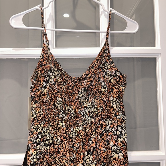 Francesca’s Floral Jumpsuit, Size Medium - Picture 4 of 11